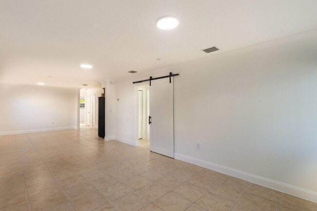 Building Photo - 1518 NW 65th St