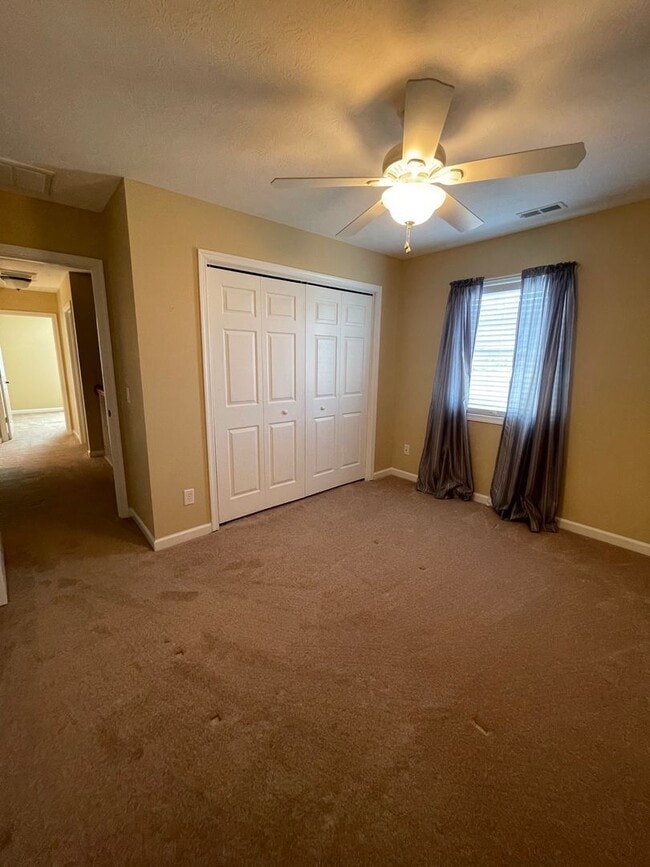 Building Photo - Duplex in Turner Ashby School District