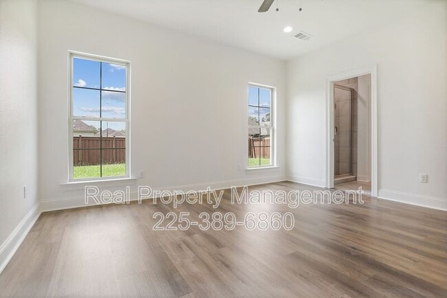 Building Photo - 7744 Cedar Trail Dr
