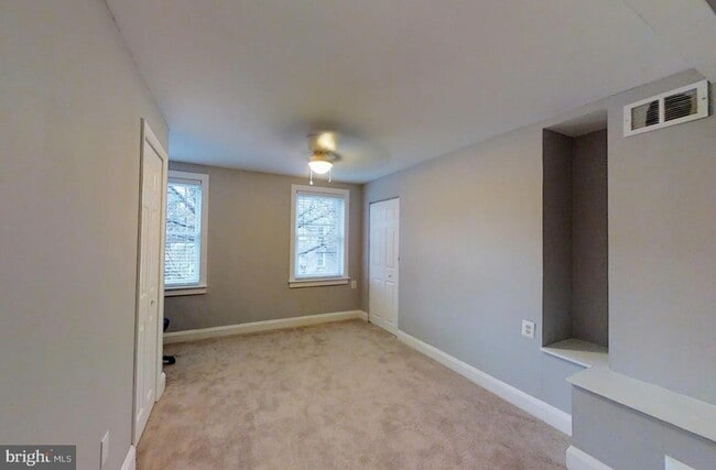 Building Photo - 1929 Gough St