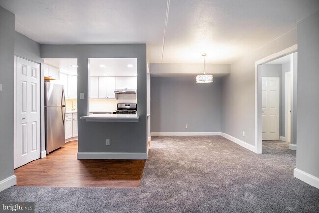 Building Photo - 188 Old Forge Crossing