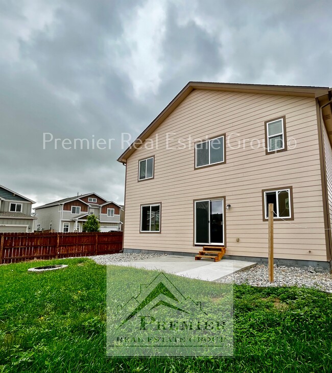 Building Photo - 6118 Journey Dr