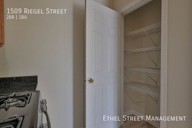 Building Photo - 1509 Riegel St