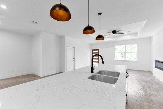 Building Photo - 11403 Alcott Dr