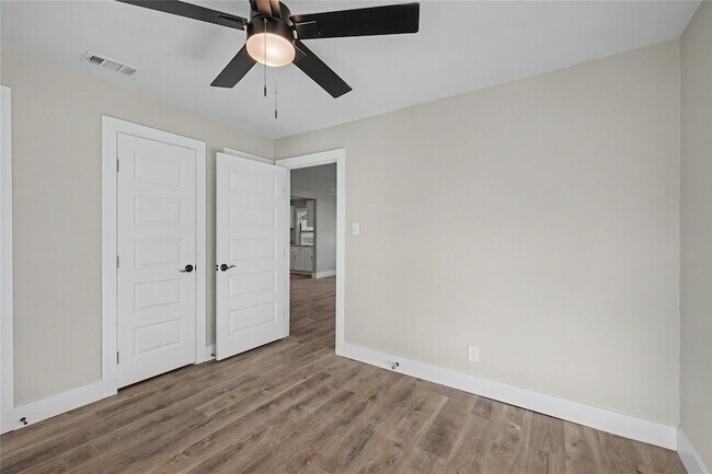 Building Photo - 4220 Ramey Ave