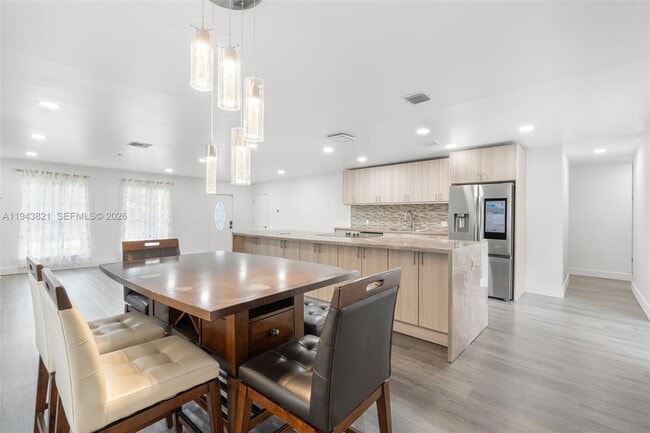 Building Photo - 3604 Chatelaine Blvd