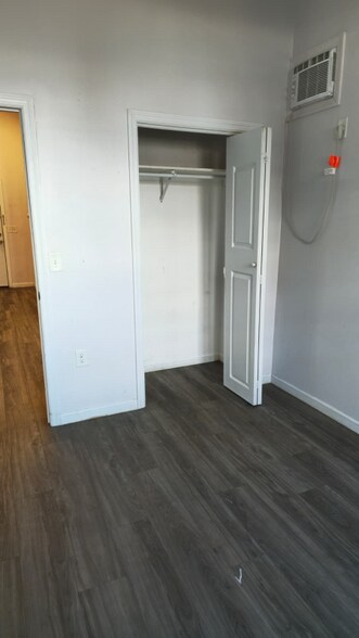 Building Photo - 295 Avenue B