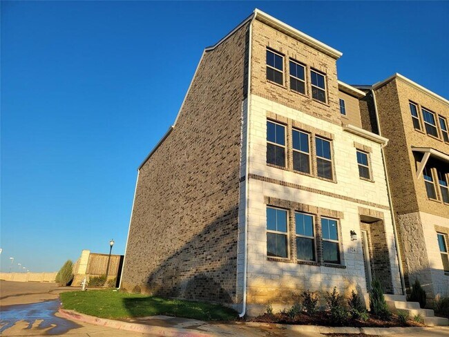 Building Photo - 124 Settlers Wy