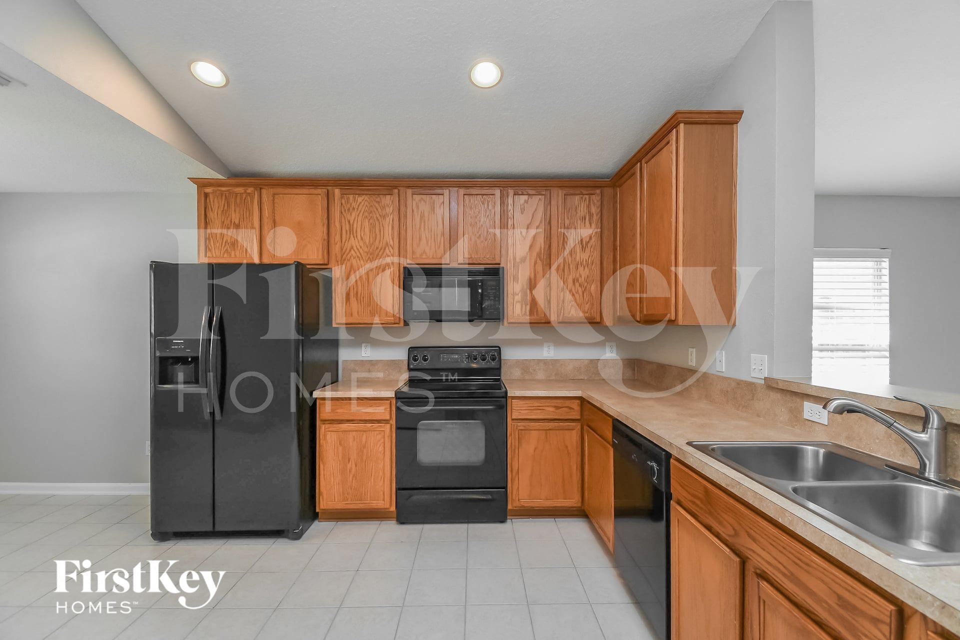 Building Photo - 2309 Aberford Ct