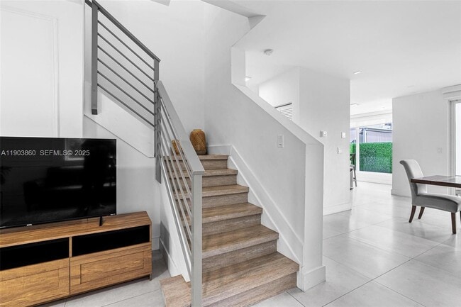 Building Photo - 10330 NW 68th St