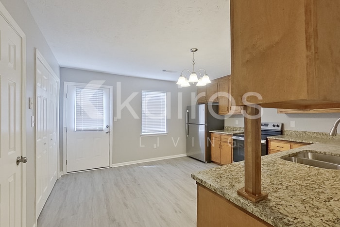 Building Photo - 160 Deer Pkwy