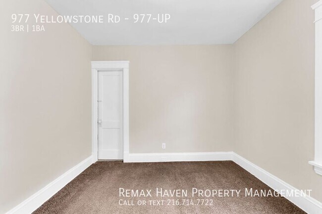 Building Photo - 977 Yellowstone Rd