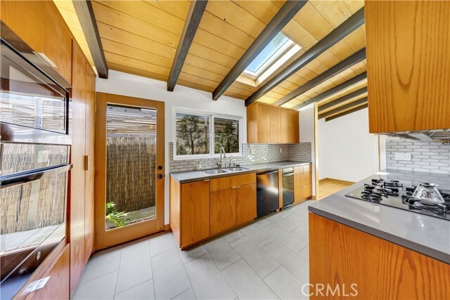 Building Photo - 16439 Kingsbury St