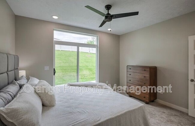 Building Photo - 630 N 46th St