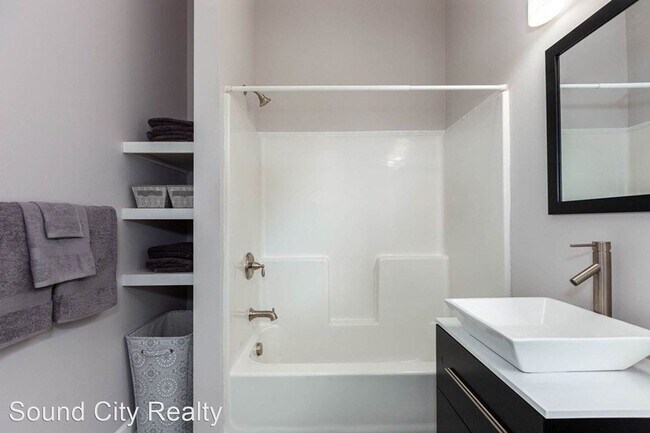 Building Photo - 1 br, 1 bath House - 450 Quarry Rd