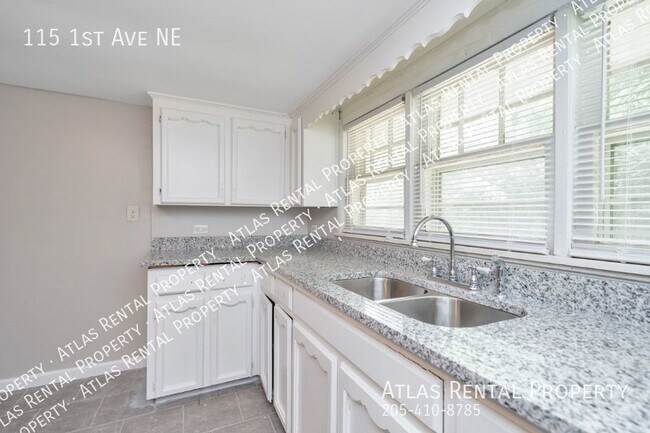 Building Photo - 115 1st Ave NE