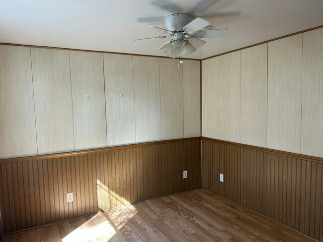 Building Photo - 38706 Daughtery Rd