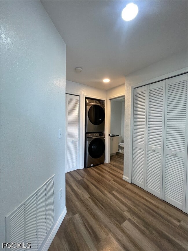 Building Photo - 8555 Bernwood Cove Loop