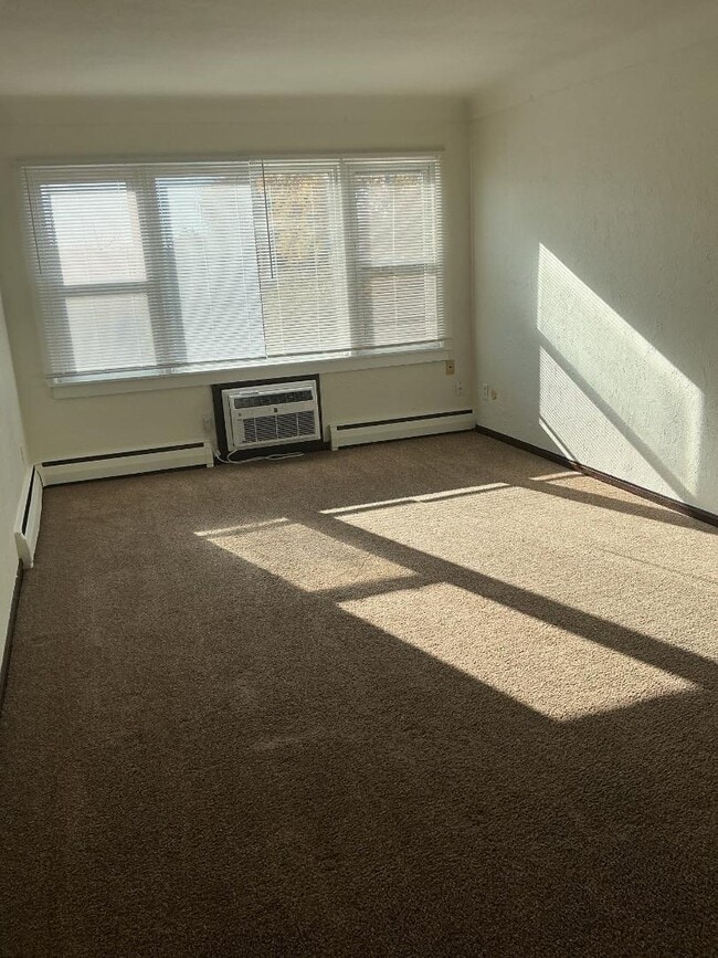 Building Photo - 2447 County B Rd W