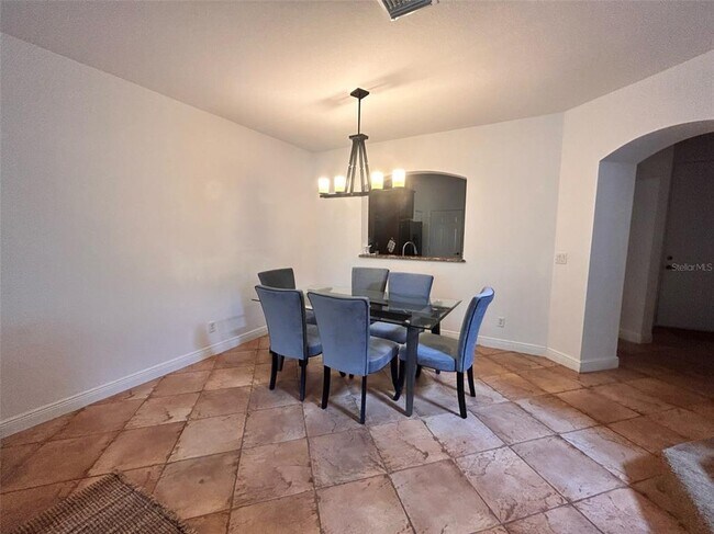 Building Photo - 3353 Antica St