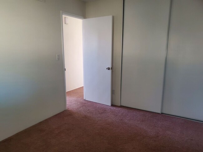 Building Photo - Corner lot detached SFR with a fenced yard in a wonderful neighborhood available 12/20/2025.