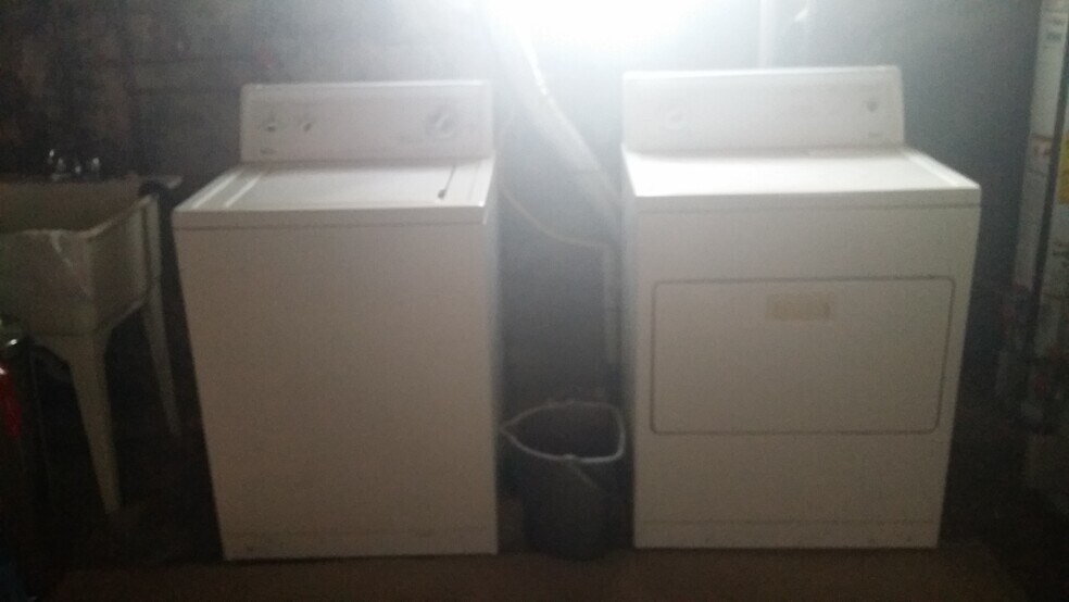 Basement Washer / Dryer - 169 Norwalk Ave