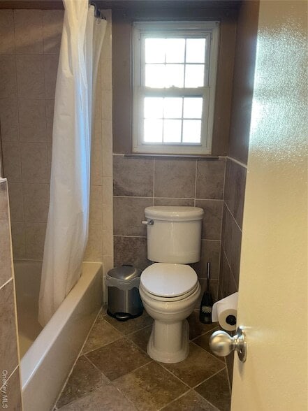 Building Photo - 430 Somerset Dr