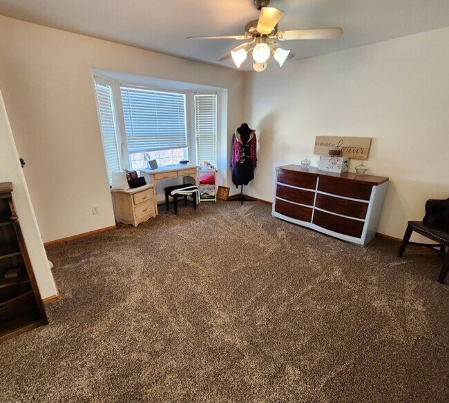 Building Photo - Beautiful 3/3/3 Home in Briargate!!!