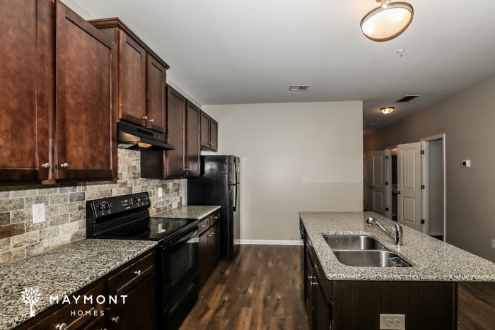 Building Photo - 1585 Iris Walk