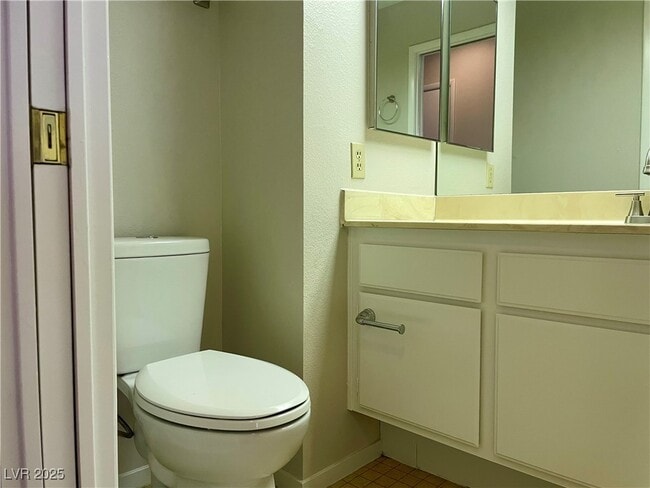 Building Photo - 4535 Brookside Way
