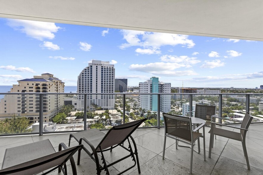 Building Photo - 701 N Fort Lauderdale Beach Blvd