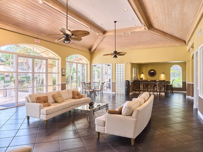 Building Photo - 19218 Glenmoor Dr