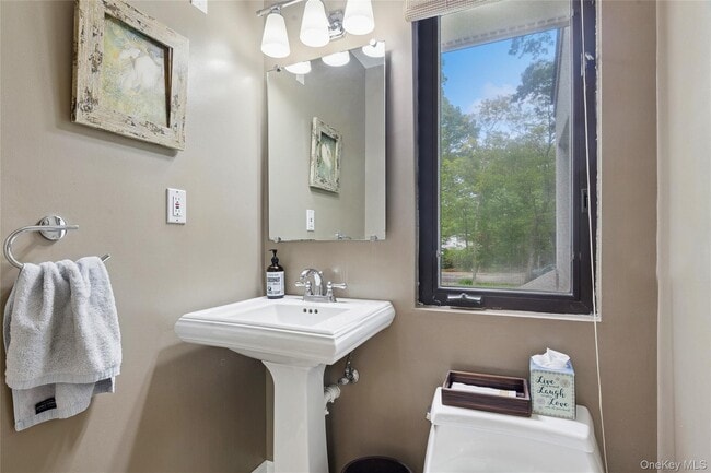 Building Photo - 18 Quail Run