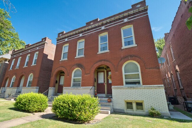 Building Photo - 4061 Hartford St