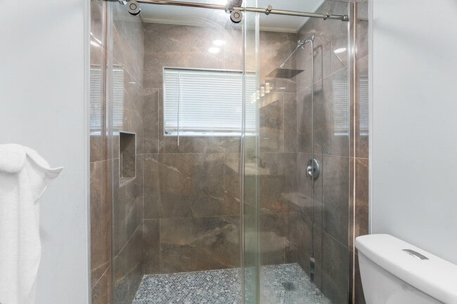 Building Photo - 5557 N Cameo Dr