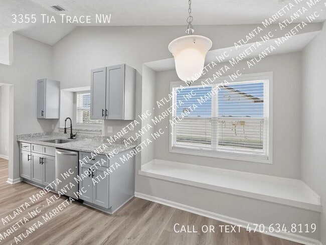 Building Photo - 3355 Tia Trace NW