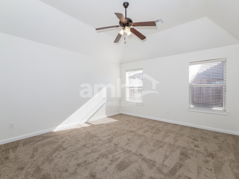 Building Photo - 11220 NW 102nd St