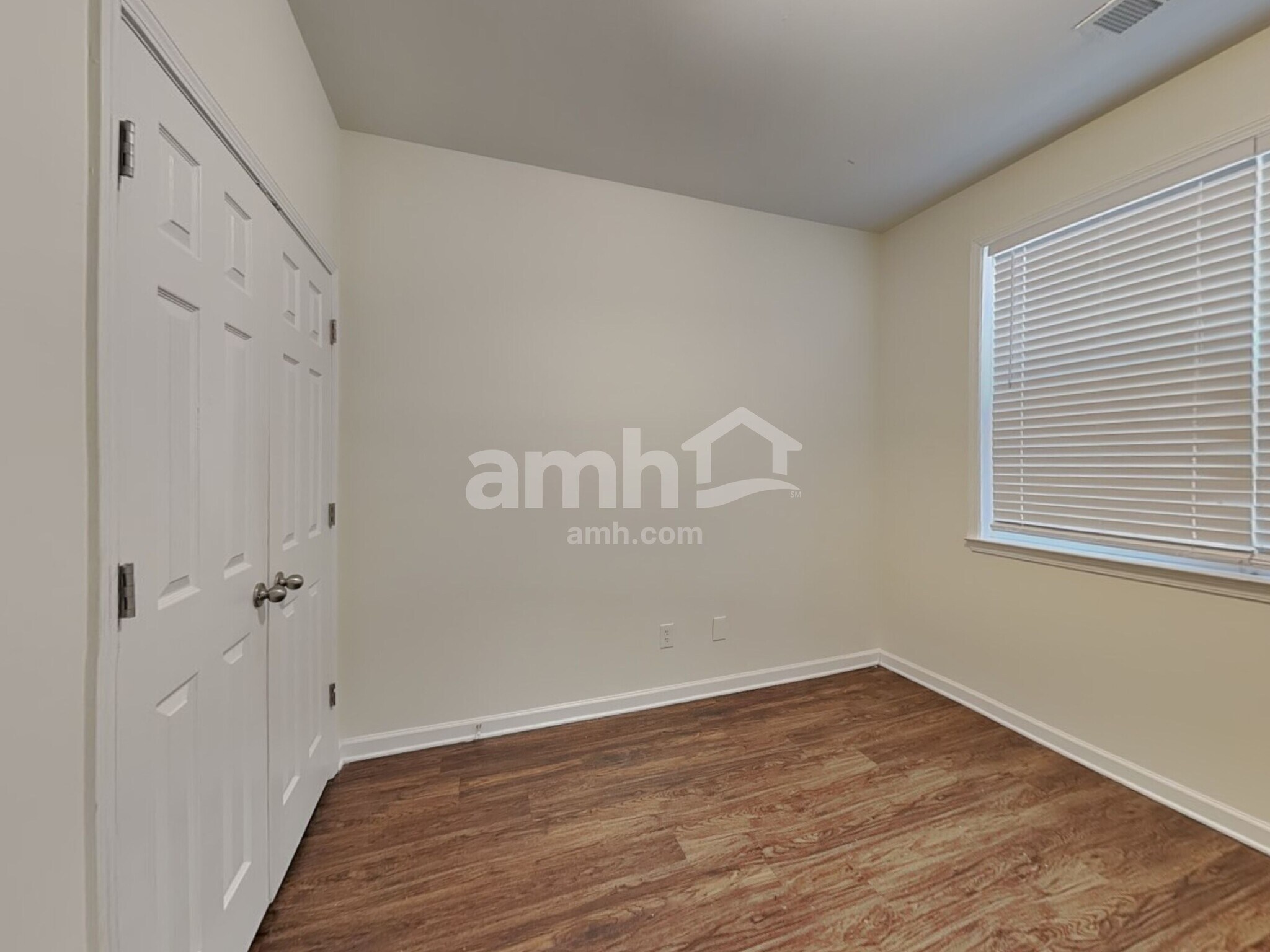 Building Photo - 836 Topaz Valley