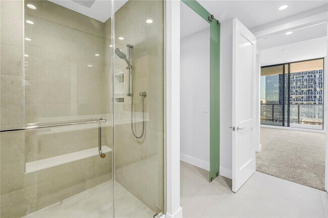 Building Photo - 275 1st Ave S