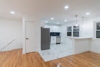 Building Photo - 500 Adams Ln