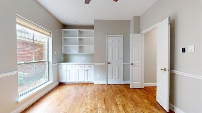 Building Photo - 6911 Lawler Ridge