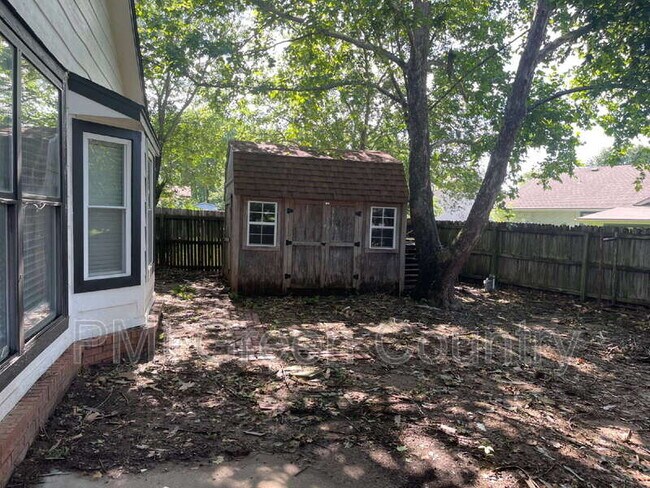 Building Photo - 4443 W Princeton Pl