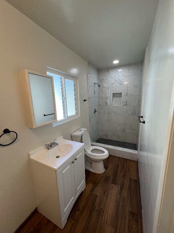 Building Photo - 2208 Kent St