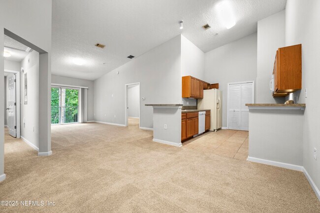 Building Photo - 7920 Merrill Rd