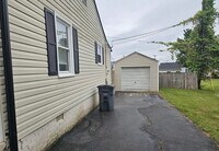 Building Photo - 2382 Hiwassee Cir
