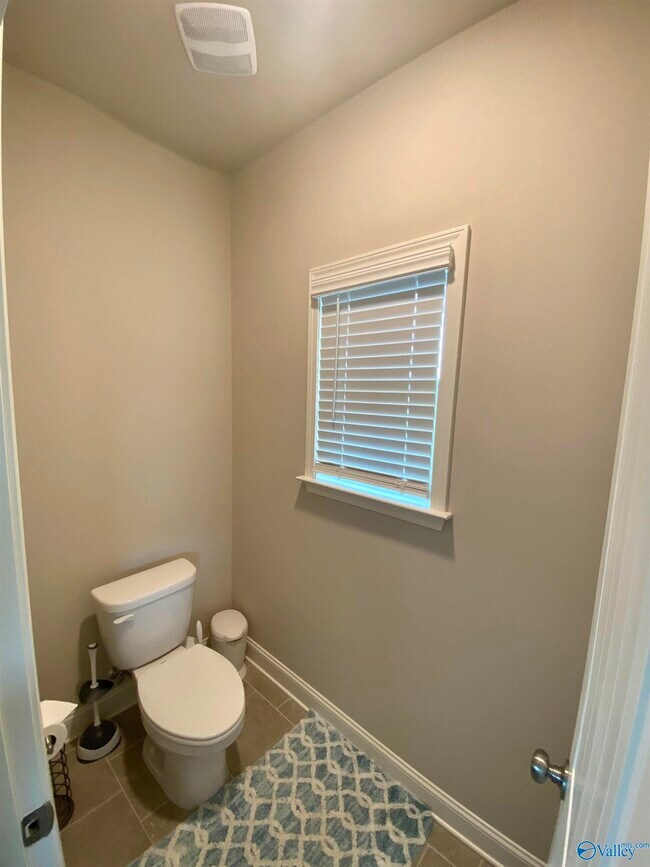 Building Photo - 8346 Anslee Way NW