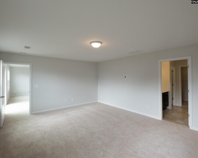Building Photo - 3025 Hallsdale Dr