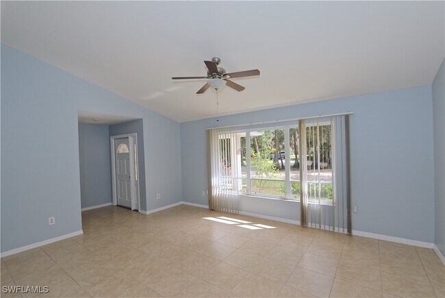 Building Photo - 5461 Boxwood Way