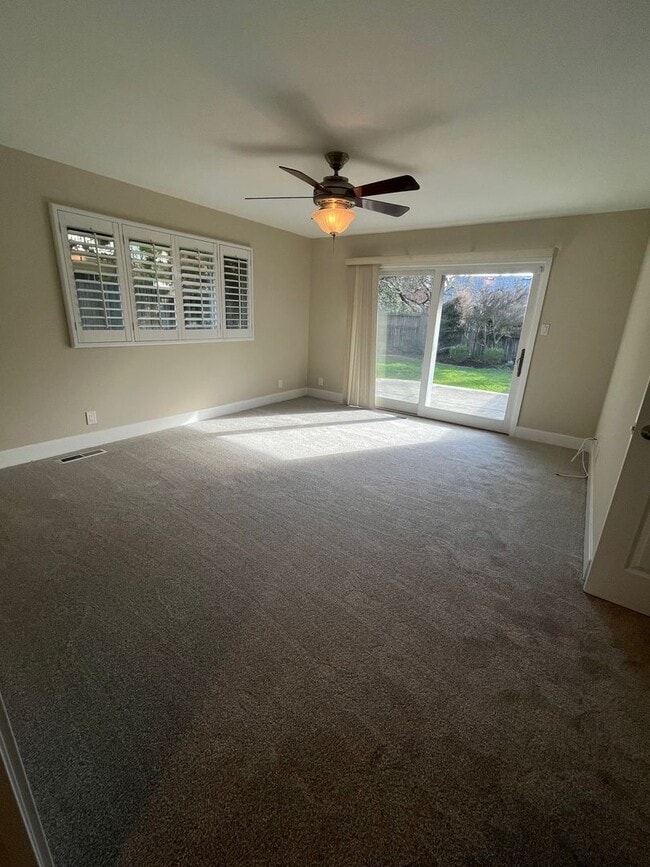 Building Photo - Renovated Two Bedroom Home in Rincon Valley
