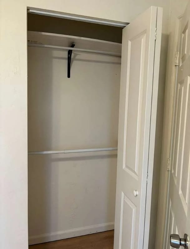 Building Photo - 3676 Euclid Ave